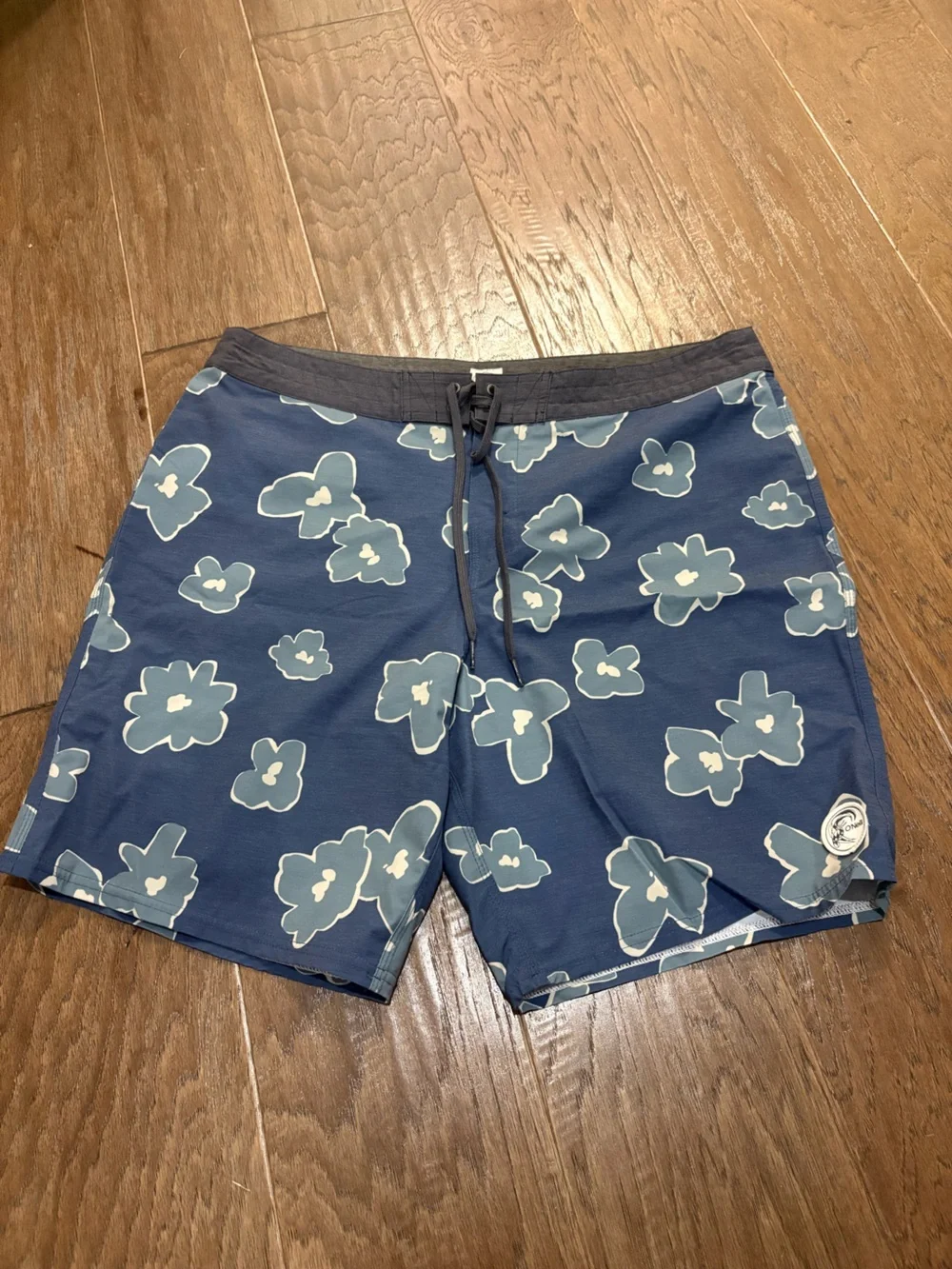 O'Neill Gray and Light Blue Swim Trunks with Subtle Floral Accent size 34
